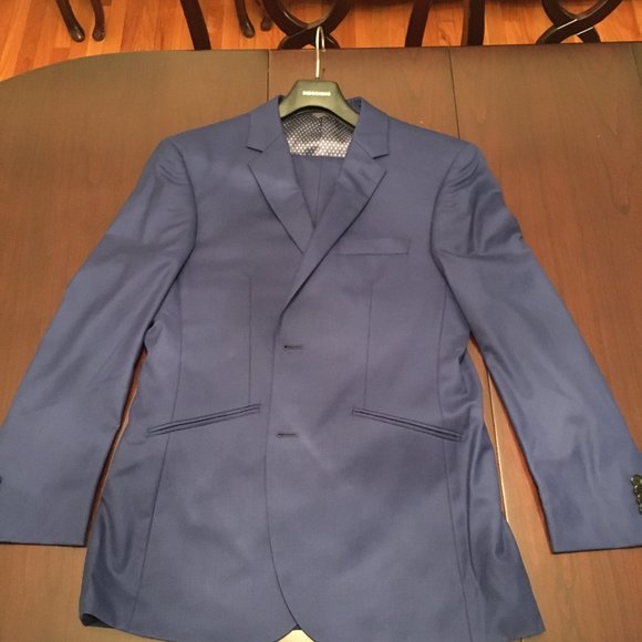 Men's Blue Indochino Suit (Brand New, Never Worn)